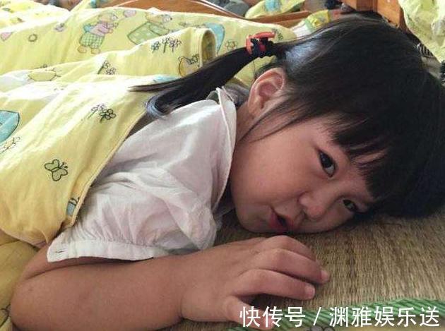 宝妈|女儿总说午睡冷,宝妈发现孩子被子被偷换,其他家长的态度太冷漠