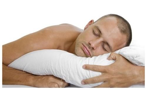 男性朋友|男人坚持“裸睡”,这2大惊喜可能“不请自来”,别害羞看看吧