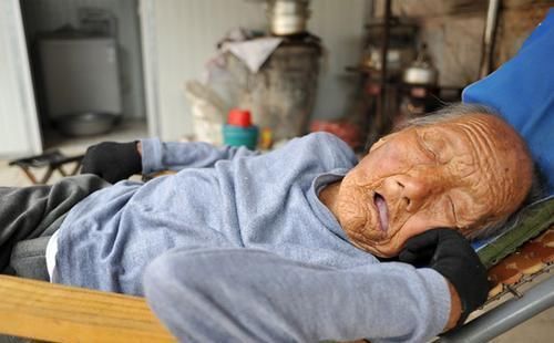 凌晨3、4点睡不着医生提醒做好4点告别失眠,一觉睡到大天亮