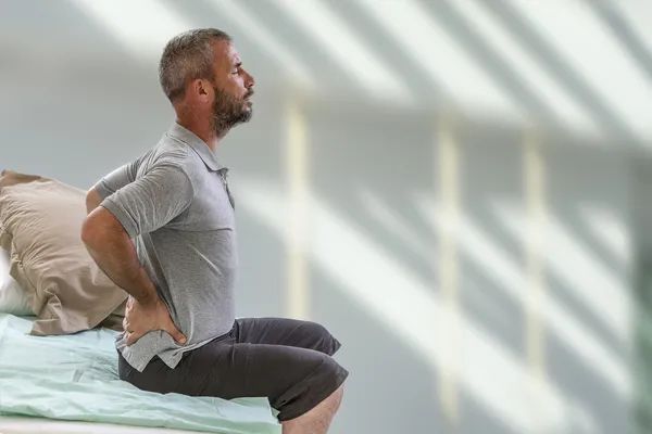 老火汤|病是养出来的！5个养生“好习惯”，伤了肝肾、毁了腰骨！不想身体垮掉，今天就改