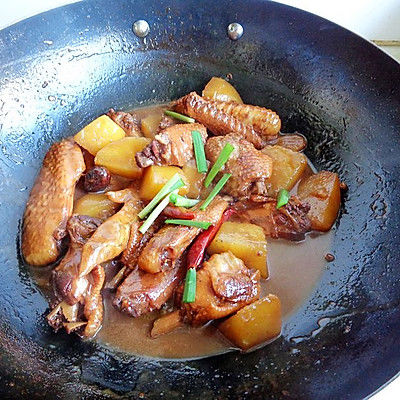 土豆烧鸡翅|土豆烧鸡翅
