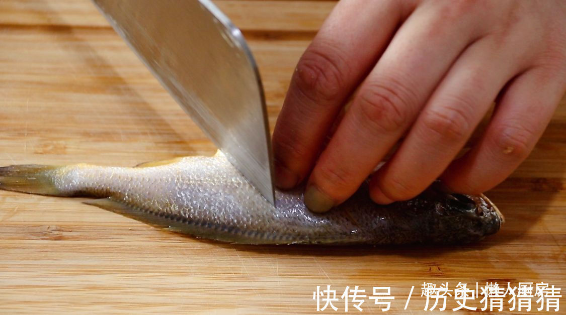 面条|立秋后,碰到这碗面条别手软,学会可以开店,好不好吃就在这碗汤