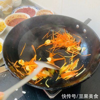 让人闻香止步的锅包肉（糖醋汁版）