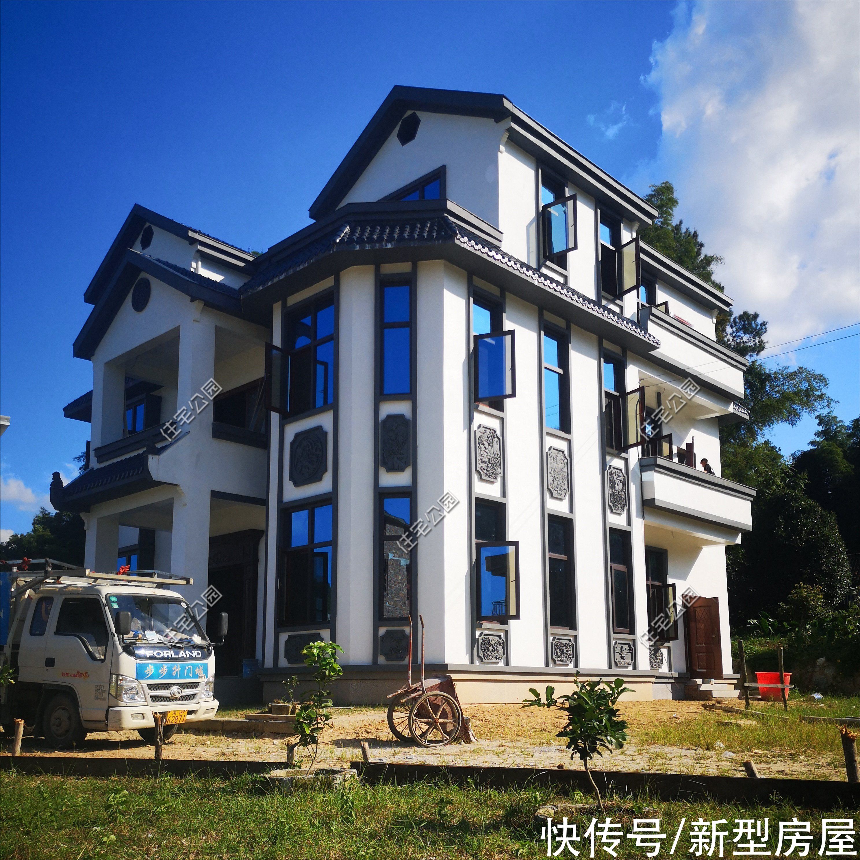 中式风格|晒家｜回农村花40万建一套新中式别墅，到底划不划算？