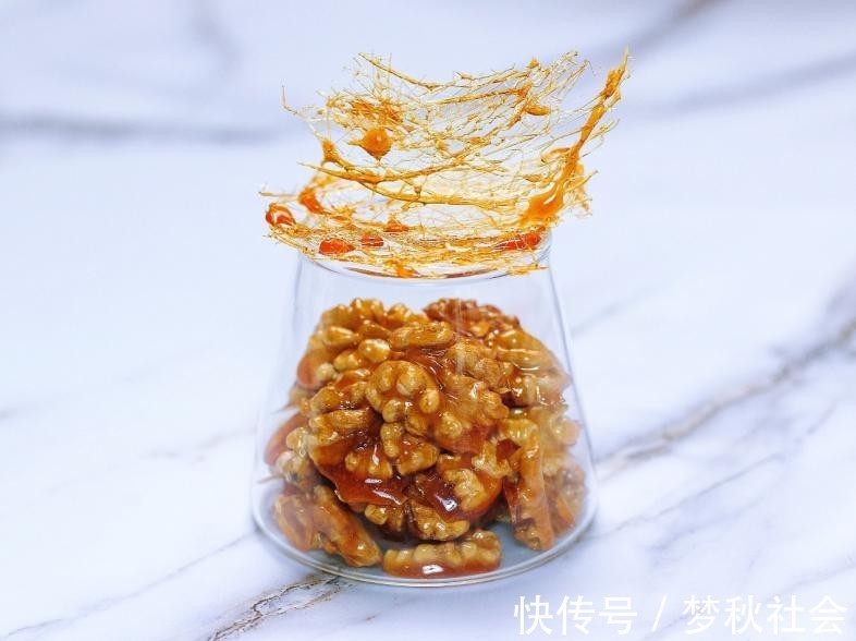 冰糖块|自制琥珀核桃,香甜酥脆,大人小孩都爱吃,比买的还好吃