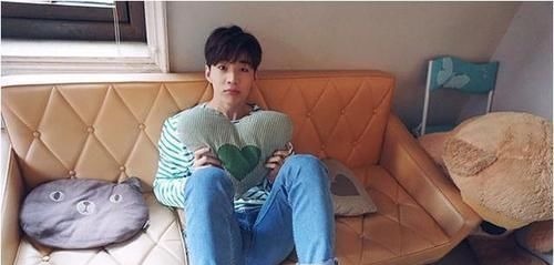 劉憲華|劉憲華公開自己加拿大的家,沙發(fā)配個卡通坐墊,生活有點(diǎn)太寒酸了