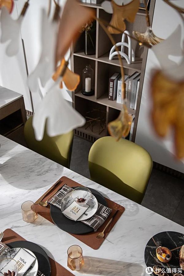 现代|49岁阿姨的新家,300㎡叠拼别墅,素雅清隽,无法言说的东方美