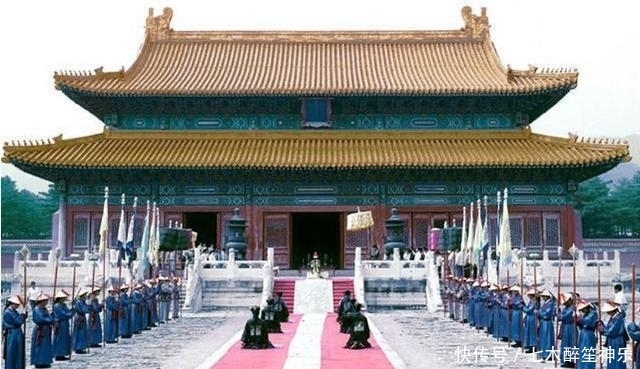 乾隆|雍正刚断气, 乾隆就在大丧期间算父皇老账, 真的大逆不道?