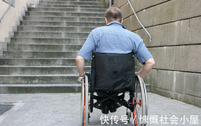 强身健体|中年男子高血压3年，坚持吃药，却瘫痪在床，医生：这2件事害了他