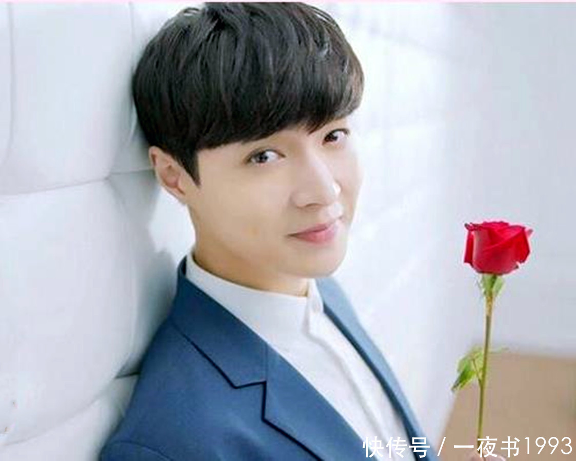 杨紫 《向往的生活5》张艺兴怕鸡?杨紫鼓励,粉丝们准备的应援太暖心