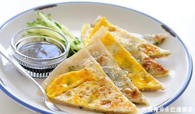 葱油饼新吃法,不用揉面,不用烫面,外酥里嫩,放凉了也不会硬