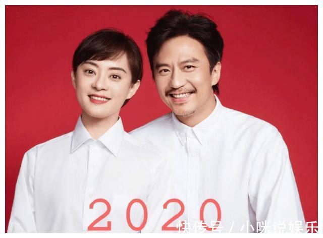 |又暖又搞笑网友环球影城偶遇邓超,因崴脚坐轮椅获超哥主动合影