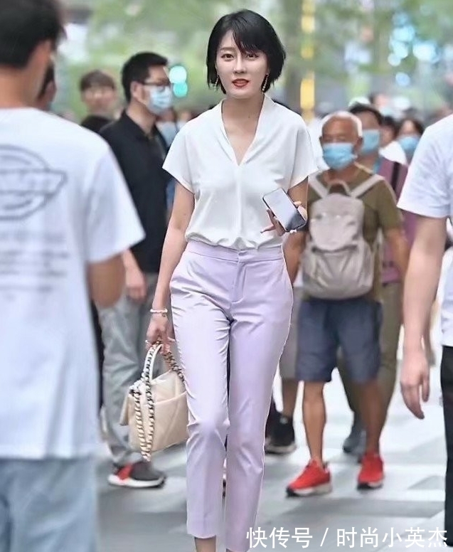 穿搭 气质型短发美女,这样的穿搭更显迷人的魅力