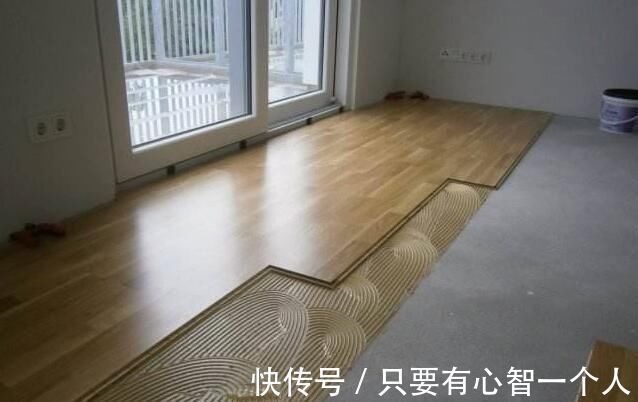 自流平|为什么有钱人家铺地板都做自流平?听了内行人的话,才知好处不少