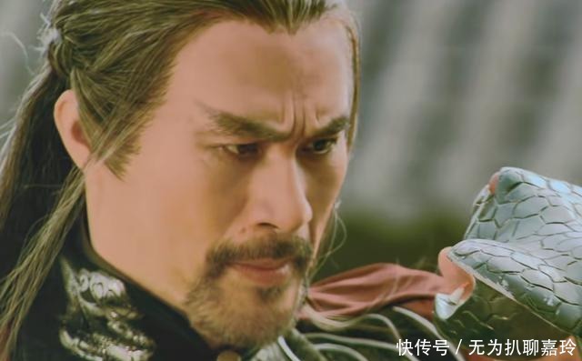 黄蓉为何要揽下教育杨过的工作?而且不教他武功,只让他读书