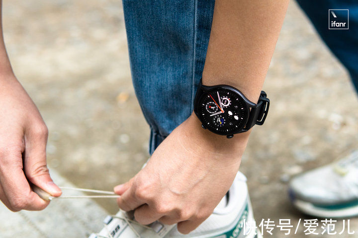 Amazfit 跃我 GTR 3 Pro 体验：两周一充，千元售价，还新增了血压筛查