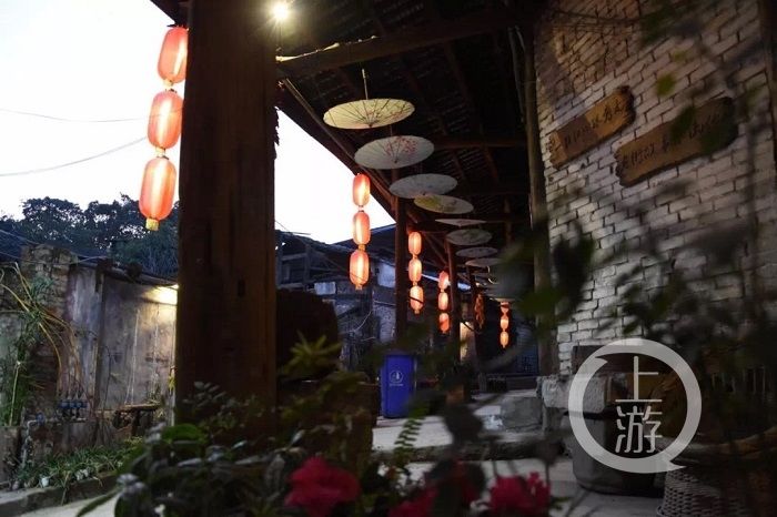 老年|感受传统巴渝风貌，这条老街藏着明末清初的风雨廊