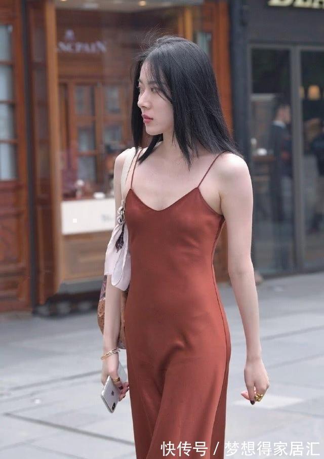 短裙 普通的鲨鱼裤让身材变得不再普通，“有料”身材尽显无遗