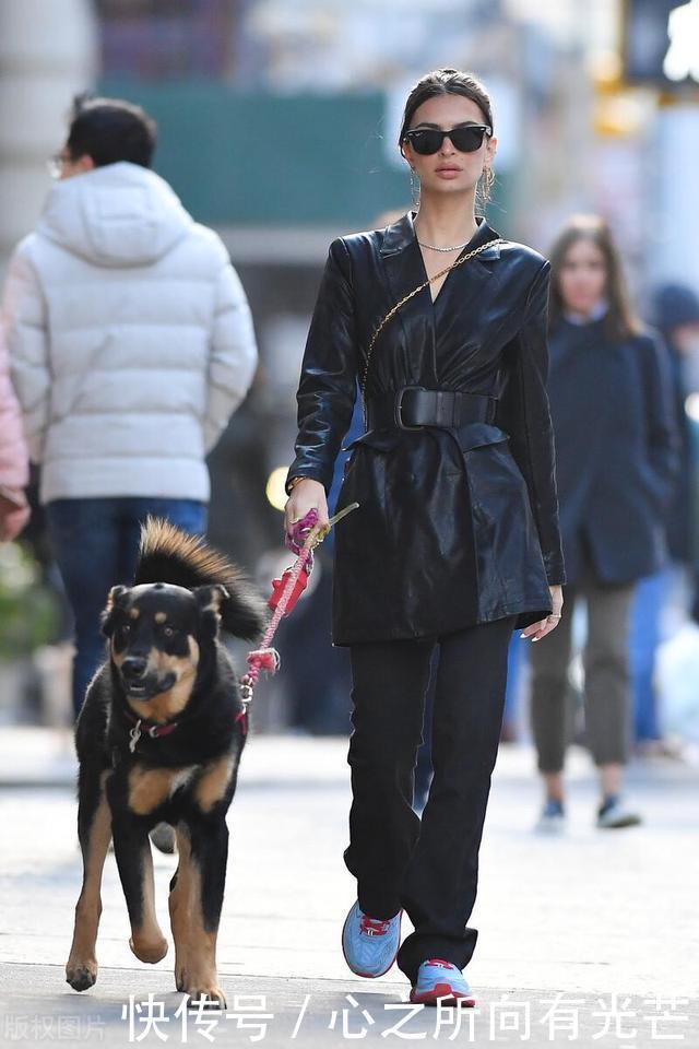 秋冬的小皮衣,刚柔并济女人的N种搭配,温暖又美艳!