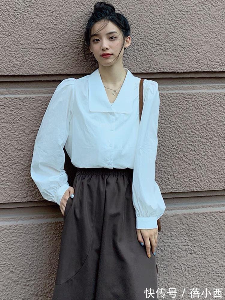 马甲|初秋快速提升衣品的3款“白衬衫”,减龄又显气质,都帮你挑好了