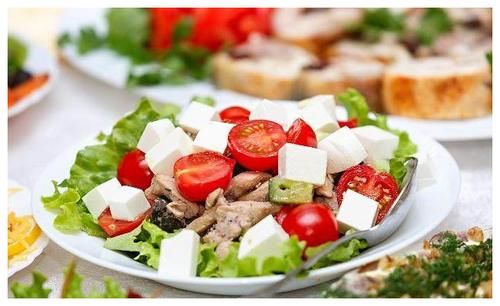 数字|减肥时,别光盯着体重秤上的数字,“瘦没瘦”关键看这3个改变!