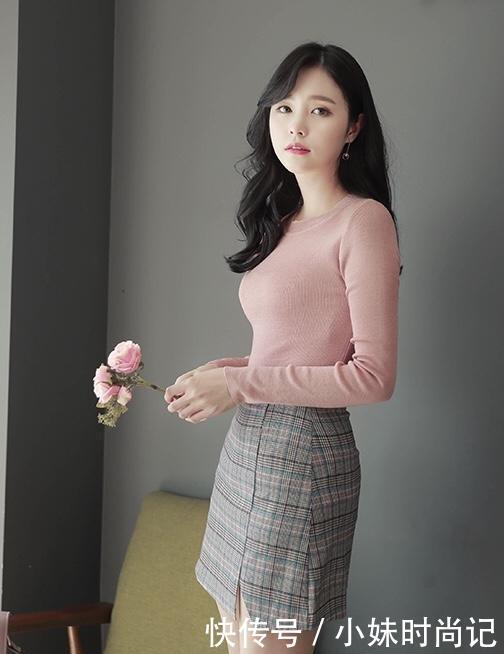 搭配|粉色针织打底上衣搭配格子半身裙, 青春减龄, 显高显瘦