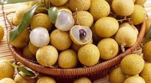 皮膚|女性想要皮膚好，要堅(jiān)持吃3種食物，淡化皺紋，滋潤(rùn)身體