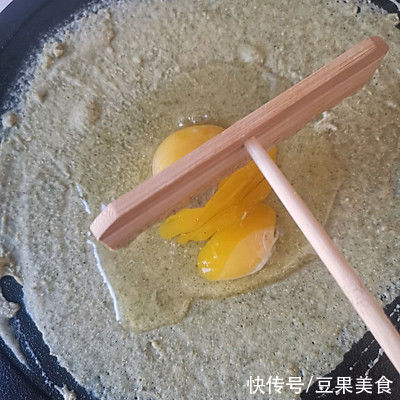 煎饼果子|天津最爱的早餐～煎饼果子这样吃，全家都喜欢