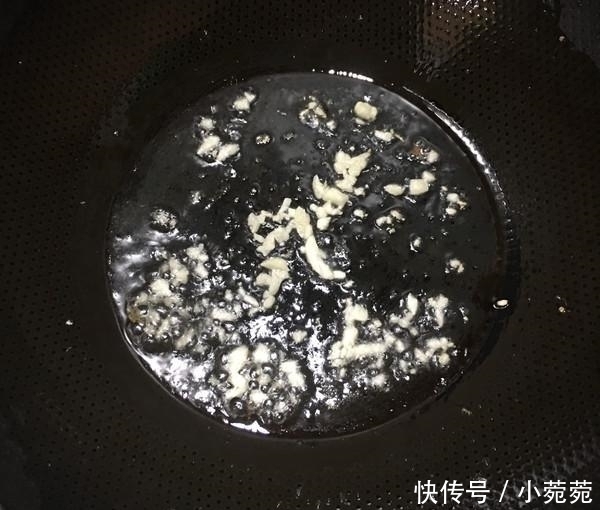 农家炒肉原来是这么做的，加这个进去，肥而不腻、麻辣鲜香