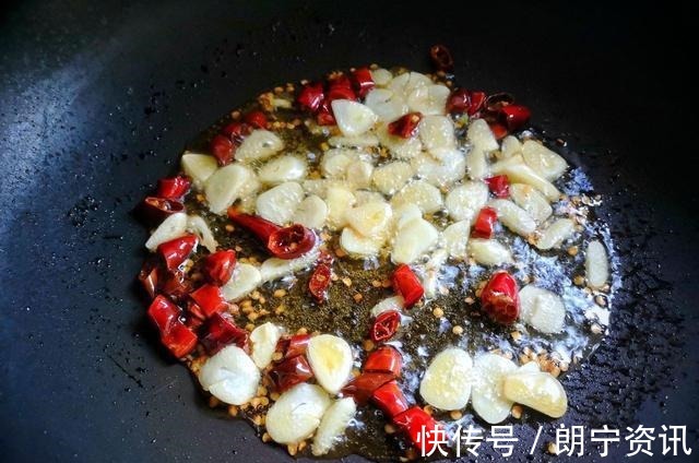 南瓜|入秋后，这碱性蔬菜要常吃，含钙量是南瓜的4倍，却才2元一斤