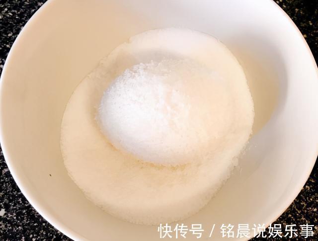 流油|怎样腌咸鸭蛋才好吃？大厨教我懒人做法，30天个个流油还起沙