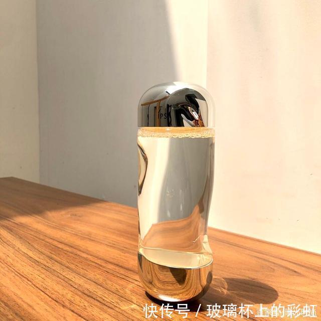 那些网上很红,混合皮用了却是浪费钱的护肤品,兰蔻小黑瓶上榜!