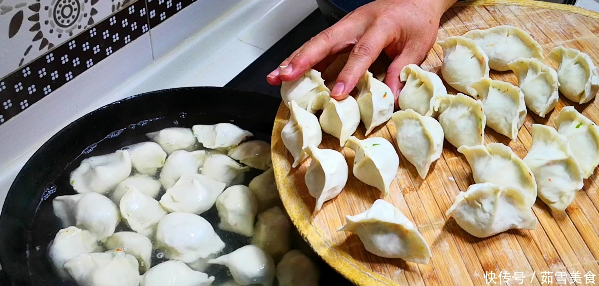 白菜饺子怎样做好吃?调馅原来有秘诀,吃起来比肉馅还香,真解馋