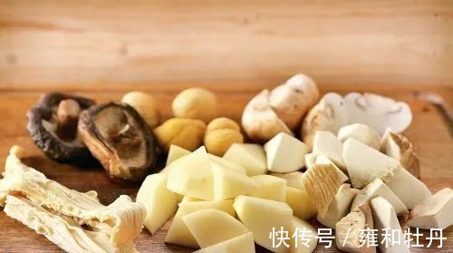 杂菌|雍和幸福家常菜：黑椒栗子烧杂菌
