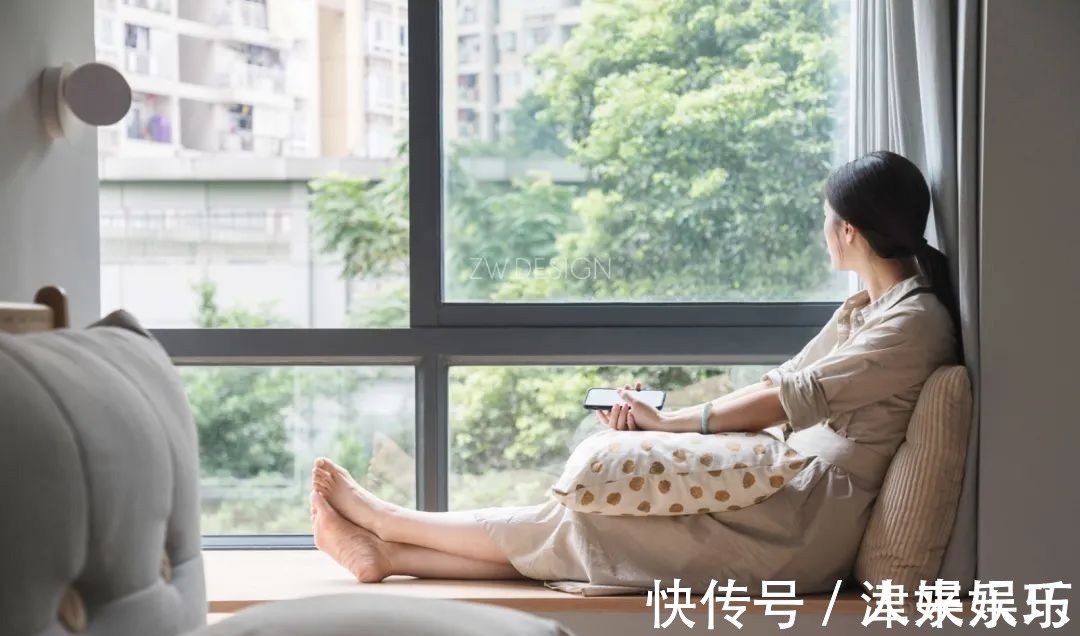 床头柜|103㎡现代简约,留白+原木+绿植,让生活悠闲舒适有故事