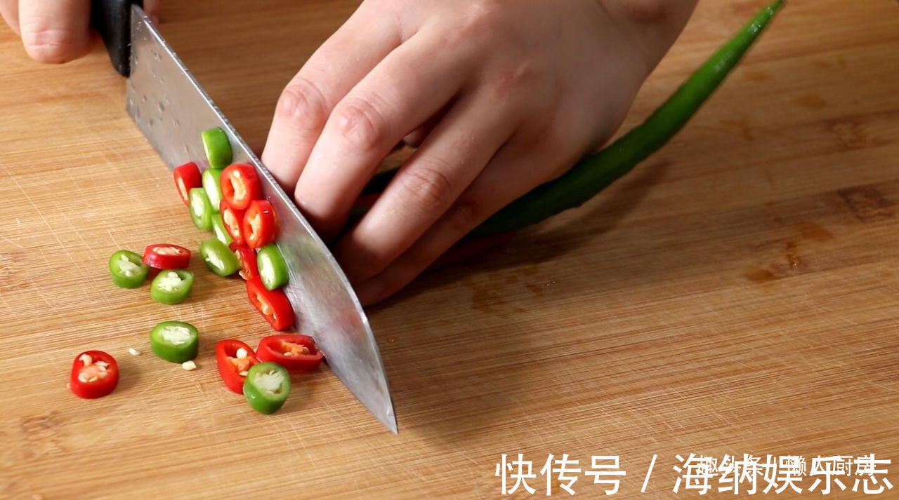 柠檬鱼片|酸菜鱼吃腻了,教你柠檬鱼片的做法,鱼肉爽滑,酸辣清香解油腻