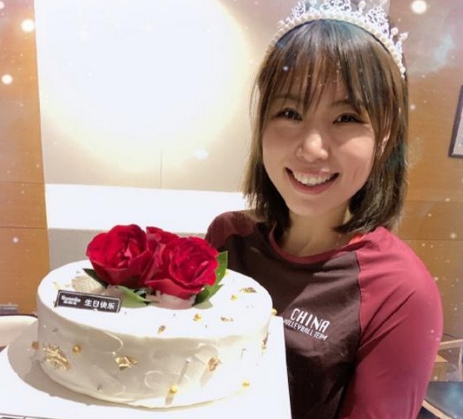 发福|前中国女排队长大变样,生娃后身材严重发福,双下巴明显快成大妈