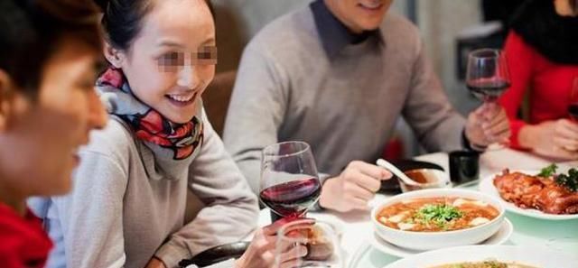 胎记|18岁女孩因为脸上的胎记,选择结束生命,胎记到底是怎么形成的