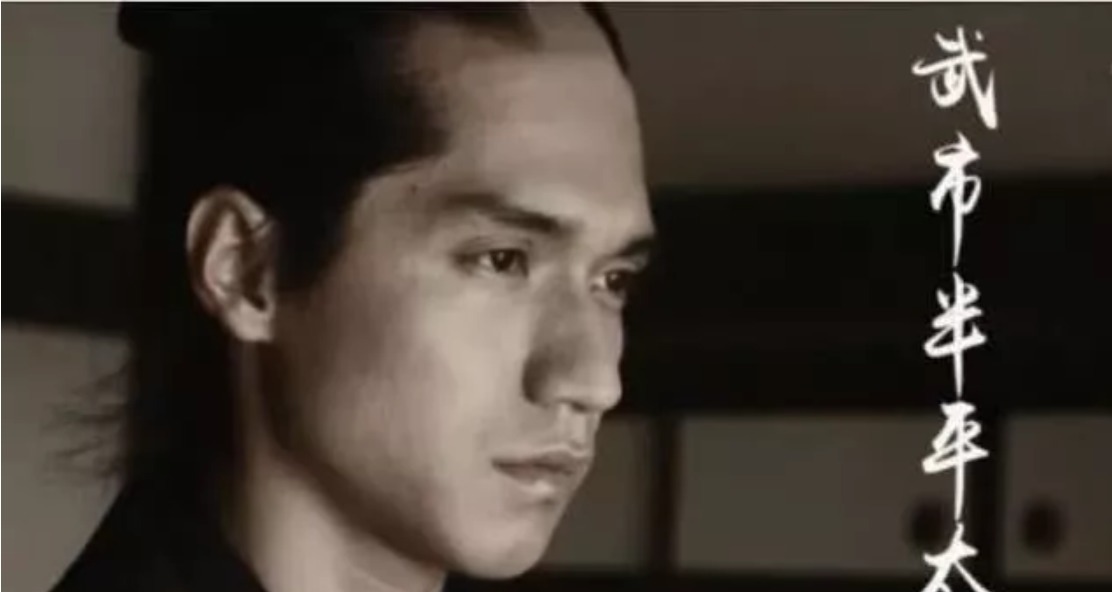 最疼|史上最疼自杀:比切腹更疼,只有这一位日本人做到了,被膜拜至今!