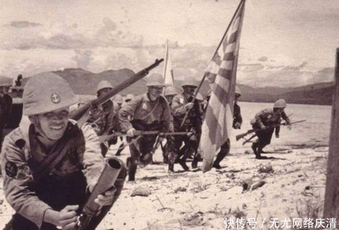 美军|二战美军缴获日军掷弹筒,不知正确使用方法,抵大腿开火震断骨头