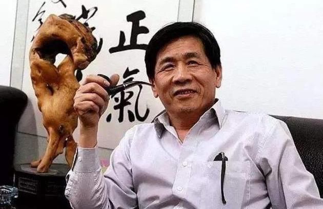 没人买|40年前5元一幅没人买的画,他收下9000张,如今随便一张值上亿