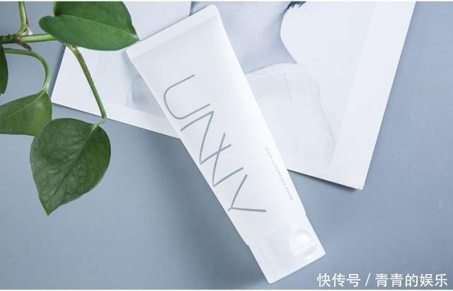 primer什么洗面奶好用?这些洗面奶细腻毛孔让皮肤被超近距离观看也不怕