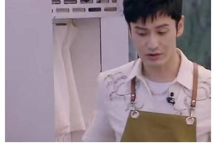 丁真|差评如潮，《中餐厅》如何从弘扬中国美食，沦为顶流矫情烧菜秀的