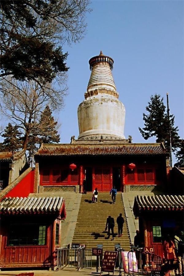 到五台山旅游,参观寺庙群按什么顺序,去哪几个寺庙我告诉你