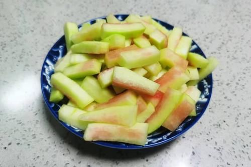 西瓜|夏季，冬瓜苦瓜靠边站，最该吃的是它，现在正当季，不懂吃可惜了