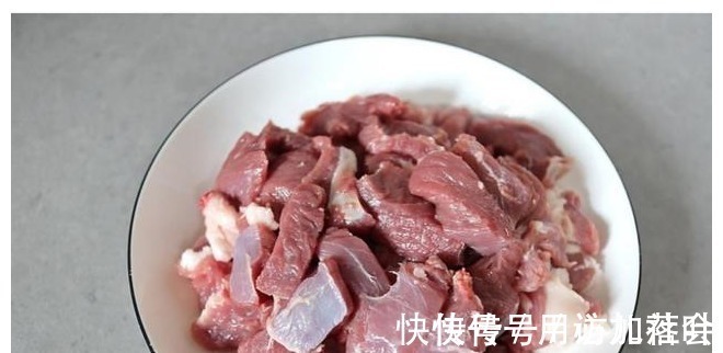 羊腿|羊肉馅饺子没吃过大厨教你在家做，味道鲜美无膻味，好吃！