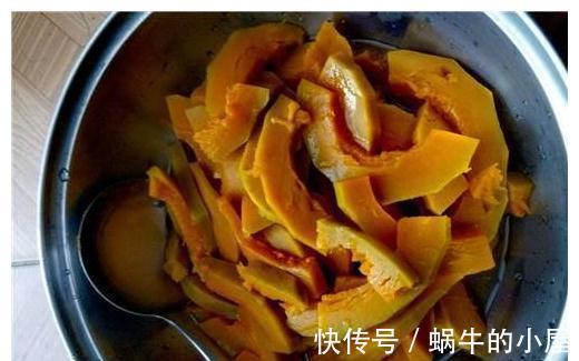 秋天南瓜这样做,香甜软糯,外焦里软,孩子隔三差五就馋!