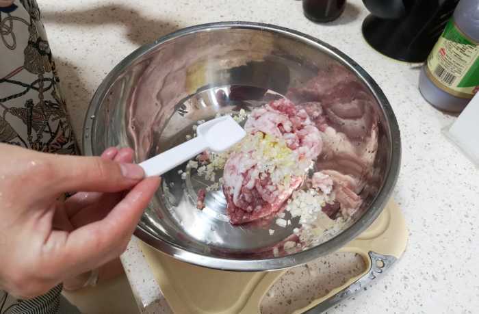 黄瓜的新鲜做法,不炒鸡蛋,不凉拌,味道鲜美,吃完一盘还想吃