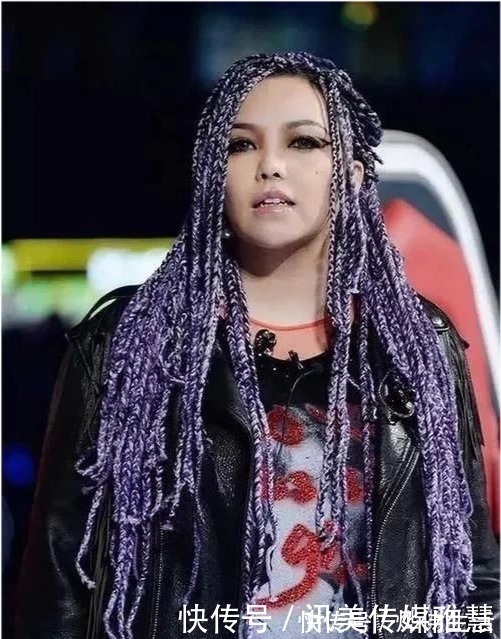 女生 发际线比较高的女生,尽量少梳这3种发型,否则发际线会上移!