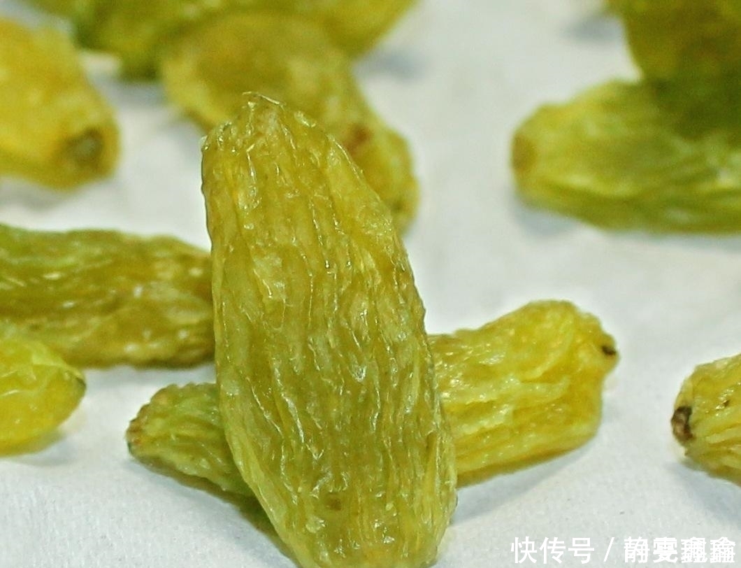 葡萄干和它一起泡,每天喝一杯,睡眠好了,气血足了,皮肤更红润